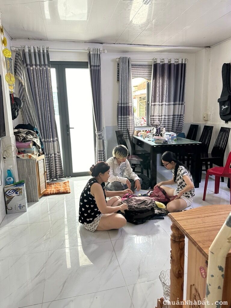 KHU CÔNG NGHIỆP TÂN BÌNH. HẺM XE HƠI 4M KÊNH 19 THÁNG 5, TÂN PHÚ, MỚI Ở NGAY, CHỈ 3.9T.