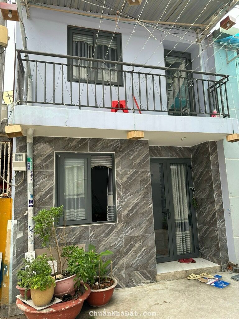 KHU CÔNG NGHIỆP TÂN BÌNH. HẺM XE HƠI 4M KÊNH 19 THÁNG 5, TÂN PHÚ, MỚI Ở NGAY, CHỈ 3.9T.