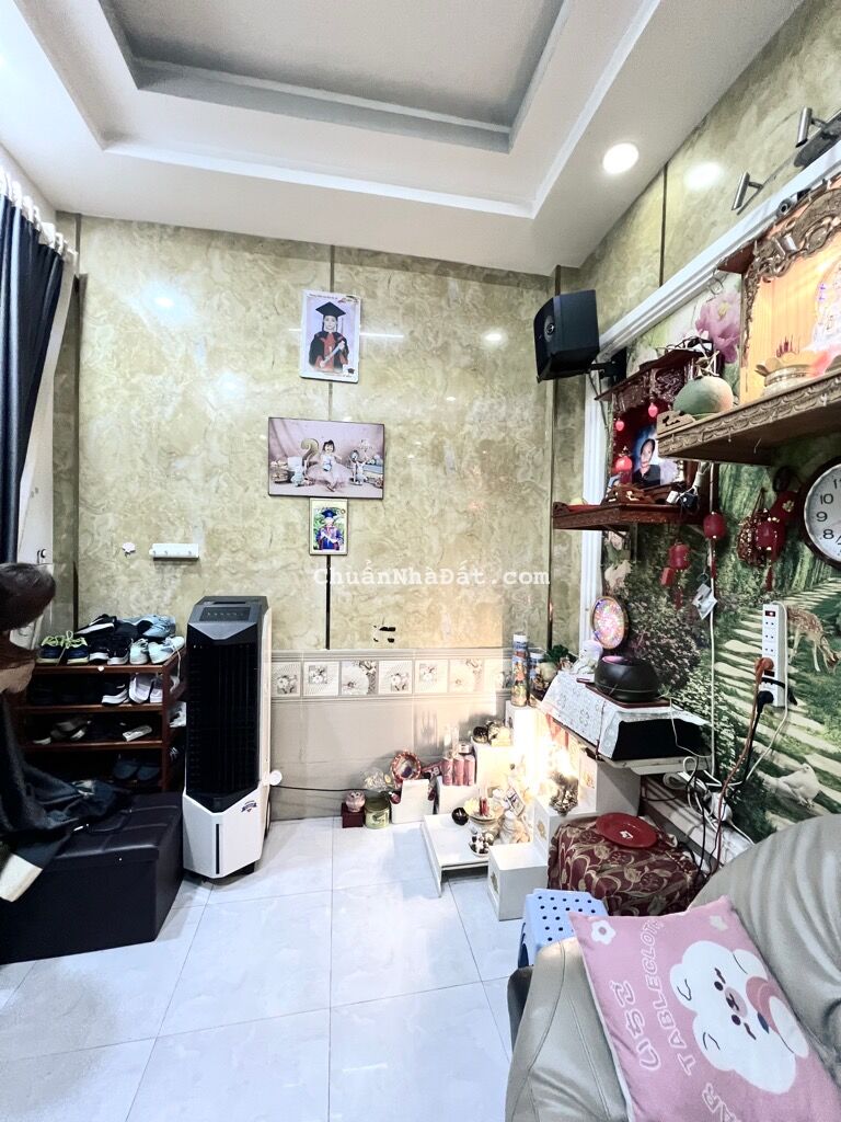 SÁT CẠNH CHỢ PHẠM VĂN HAI, TÂN BÌNH, 40M2 NHÀ MỚI Ở NGAY. GIẢM NGAY 200TR CHỈ 5T TL SÁT CẠNH CHỢ PHẠM VĂN HAI, TÂN BÌNH, 40M2 NHÀ MỚI Ở NGAY. GIẢM NGAY 200TR CHỈ 5T TL