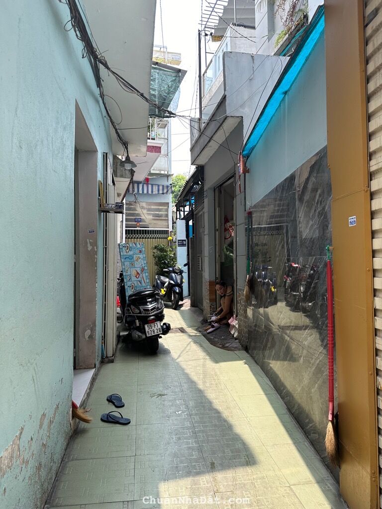 SÁT MẶT TIỀN NGUYỄN TRỌNG TUYỂN, PHÚ NHUẬN, 42M2 QUÁ HIẾM, GIẢM 550TR CHỈ 5.5T