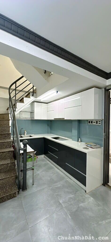 KHU PHAN XÍCH LONG, SÁT MẶT TIỀN PHAN TÂY HỒ, 3 TẦNG MỚI Ở NGAY, GIẢM 430TR CHỈ 3.5T KHU PHAN XÍCH LONG, SÁT MẶT TIỀN PHAN TÂY HỒ, 3 TẦNG MỚI Ở NGAY, GIẢM 430TR CHỈ 3.5T