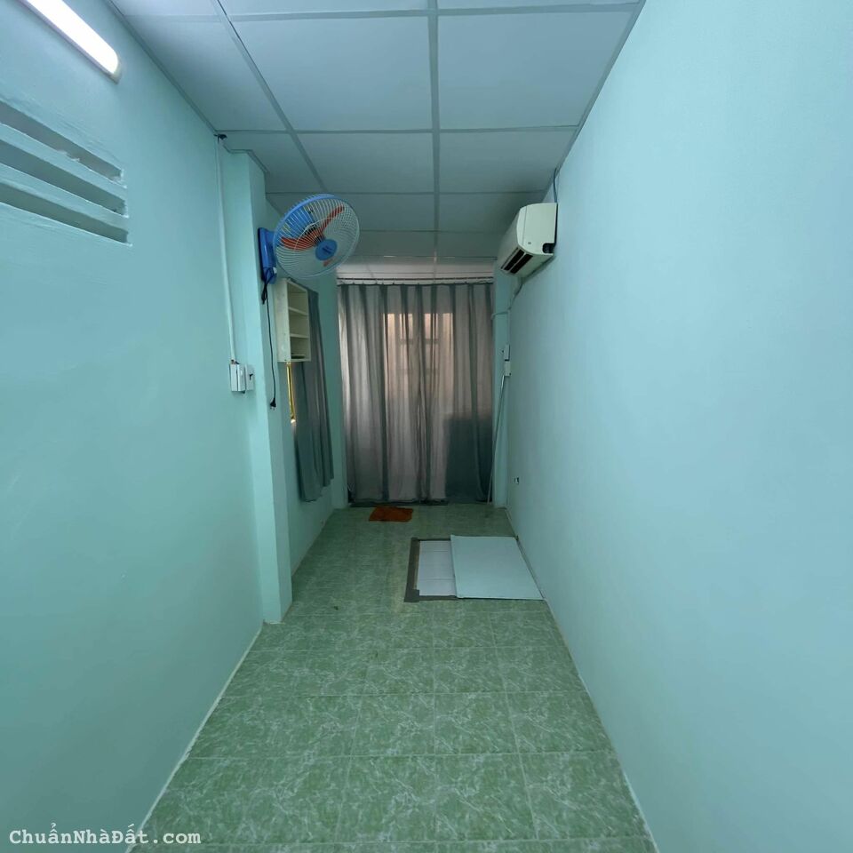 NGAY NGÃ TƯ PHÚ NHUẬN, NHÀ TRUNG TÂM GIÁ RẺ. PHAN ĐÌNH PHÙNG, 4 TẦNG, 3 PN CHỈ 1.9T NGAY NGÃ TƯ PHÚ NHUẬN, NHÀ TRUNG TÂM GIÁ RẺ. PHAN ĐÌNH PHÙNG, 4 TẦNG, 3 PN CHỈ 1.9T