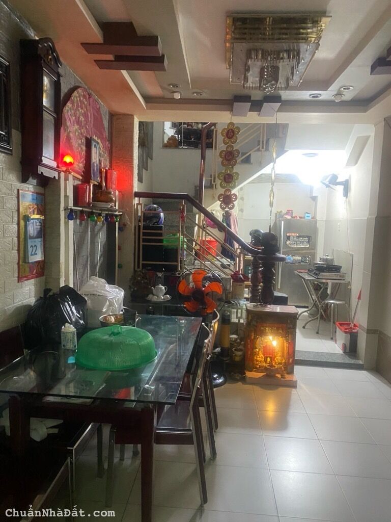 BÊN CẠNH TUYẾN METRO BẾN THÀNH, 30M2 CÓ KC THÔNG CMT8, GIẢM 350TR CHỈ 4T TL TỐT 