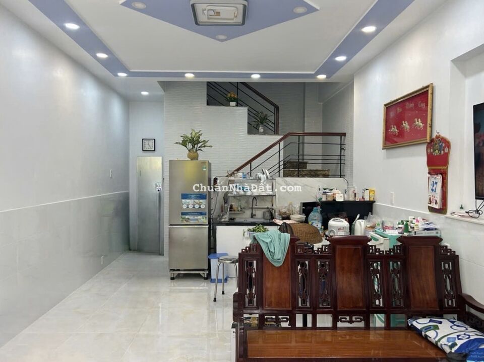 NHÀ VIP NGAY CHỢ PHẠM VĂN HAI, TÂN BÌNH, 50M2 CÓ KC TIỆN CẢI TẠO MỚI. GIẢM 750TR CHỈ 8.5T TL 