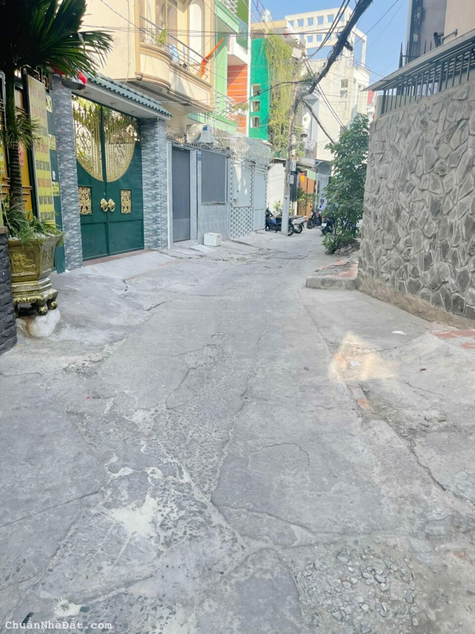 GIÁ RẺ, HẺM XE HƠI SÁT NHÀ, THÍCH QUẢNG ĐỨC, PHÚ NHUẬN. 50M2 ĐẸP Ở NGAY, CHỈ 8T