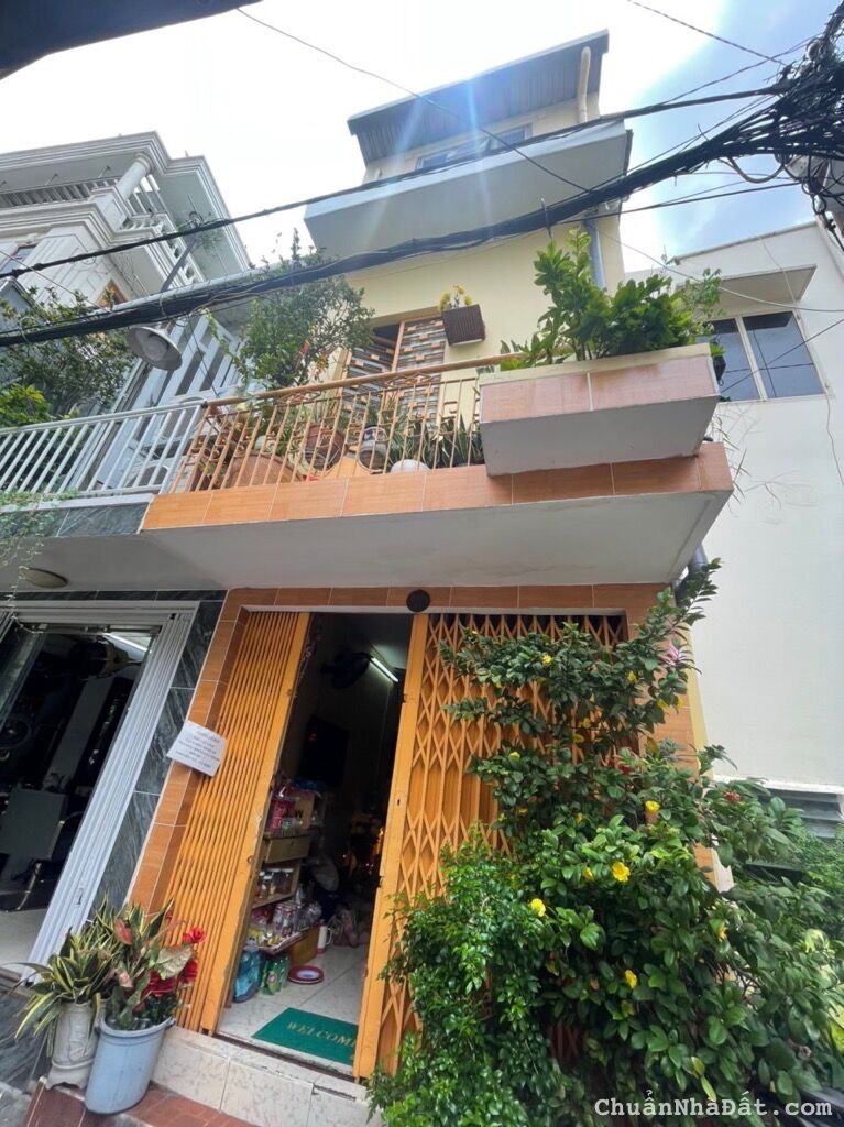 SÁT MẶT TIỀN, CÔ GIANG, PHÚ NHUẬN, 3 TẦNG TIỆN XÂY MỚI, HIẾM CÓ, GIẢM 350TR CHỈ 3T