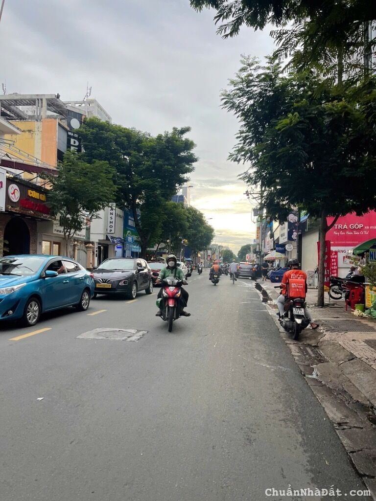 DUY NHẤT TRUNG TÂM PHÚ NHUẬN, 30M2 NỞ HẬU PHONG THỦY, GIẢM 650TR CHỈ 5T TL