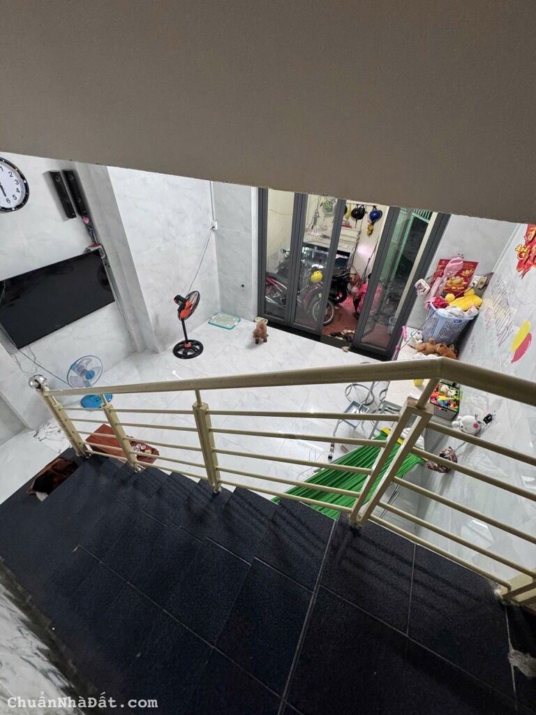 NGAY CHỢ BÀ CHIỂU, GIÁ SIÊU RẺ. VŨ TÙNG, BÌNH THẠNH, 67M2 Ở NGAY. GIẢM 350TR CHỈ CÒN 3.9T TL NGAY CHỢ BÀ CHIỂU, GIÁ SIÊU RẺ. VŨ TÙNG, BÌNH THẠNH, 67M2 Ở NGAY. GIẢM 350TR CHỈ CÒN 3.9T TL