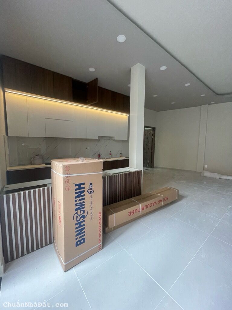 HẺM ĐẸP, THÔNG SANG KHU PHAN XÍCH LONG, 75M2 QUÁ HIẾM. MỚI Ở NGAY. GIẢM TỪ 9.5T XUỐNG 6T