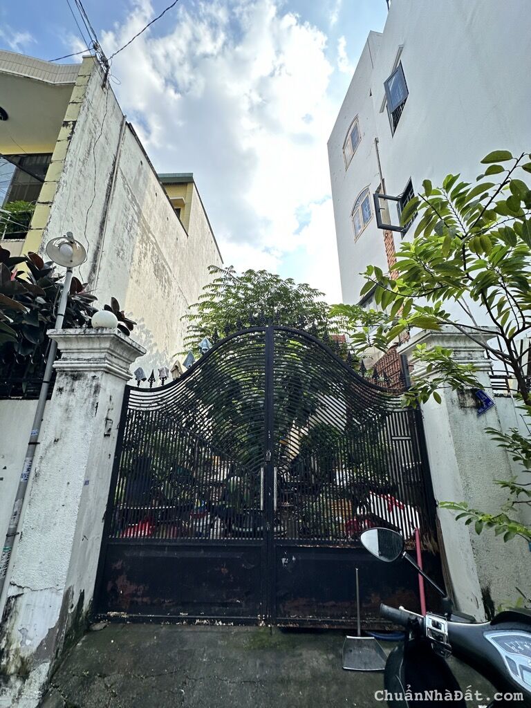 HẺM XE HƠI LÊ TRỰC, BÌNH THẠNH, 127M2 ĐẤT TRỐNG TIỆN XÂY. GIẢM 350TR CHỈ CÒN 12T TL 