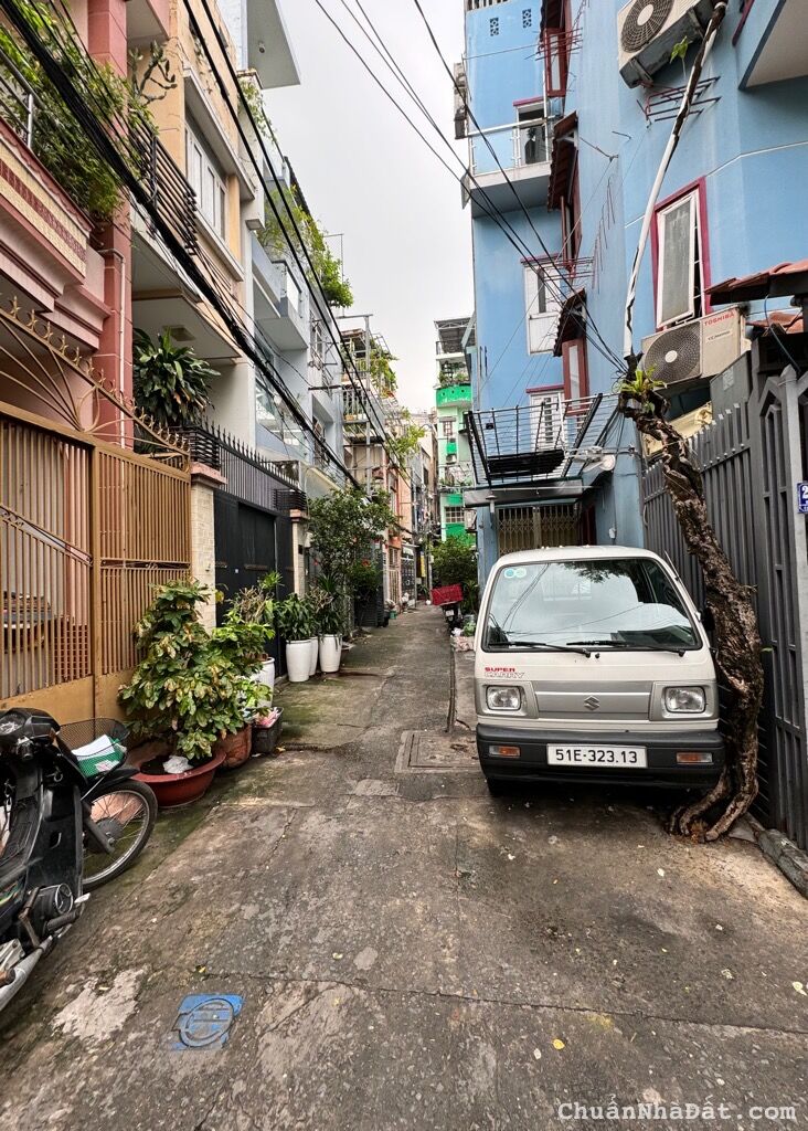 GẦN CHỢ PHẠM VĂN HAI, HẺM XE HƠI BÙI THỊ XUÂN, 2 TẦNG TIỆN XÂY MỚI. CHỈ 4T TL