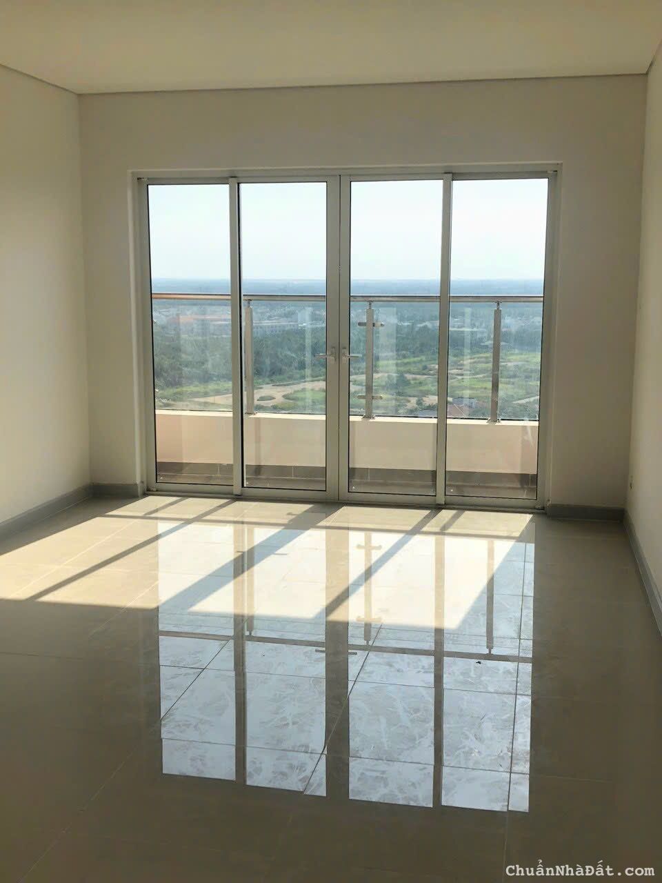 Bán căn hộ Duplex 150m2. 4PN-3WC. Mặt tiền Nguyễn Hữu Thọ. Đã có sổ hồng. Giá 5 Tỷ. LH: 0933945853