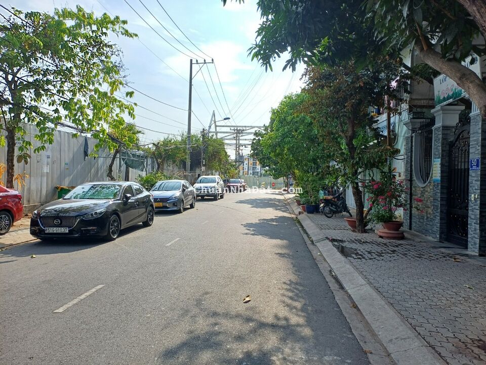 Nhà Ngang 8M mặt tiền đường số, KDC sát chợ Tân Quy 8x18,5m.Giá 20,9Tỷ Nhà Ngang 8M mặt tiền đường số, KDC sát chợ Tân Quy 8x18,5m.Giá 20,9Tỷ