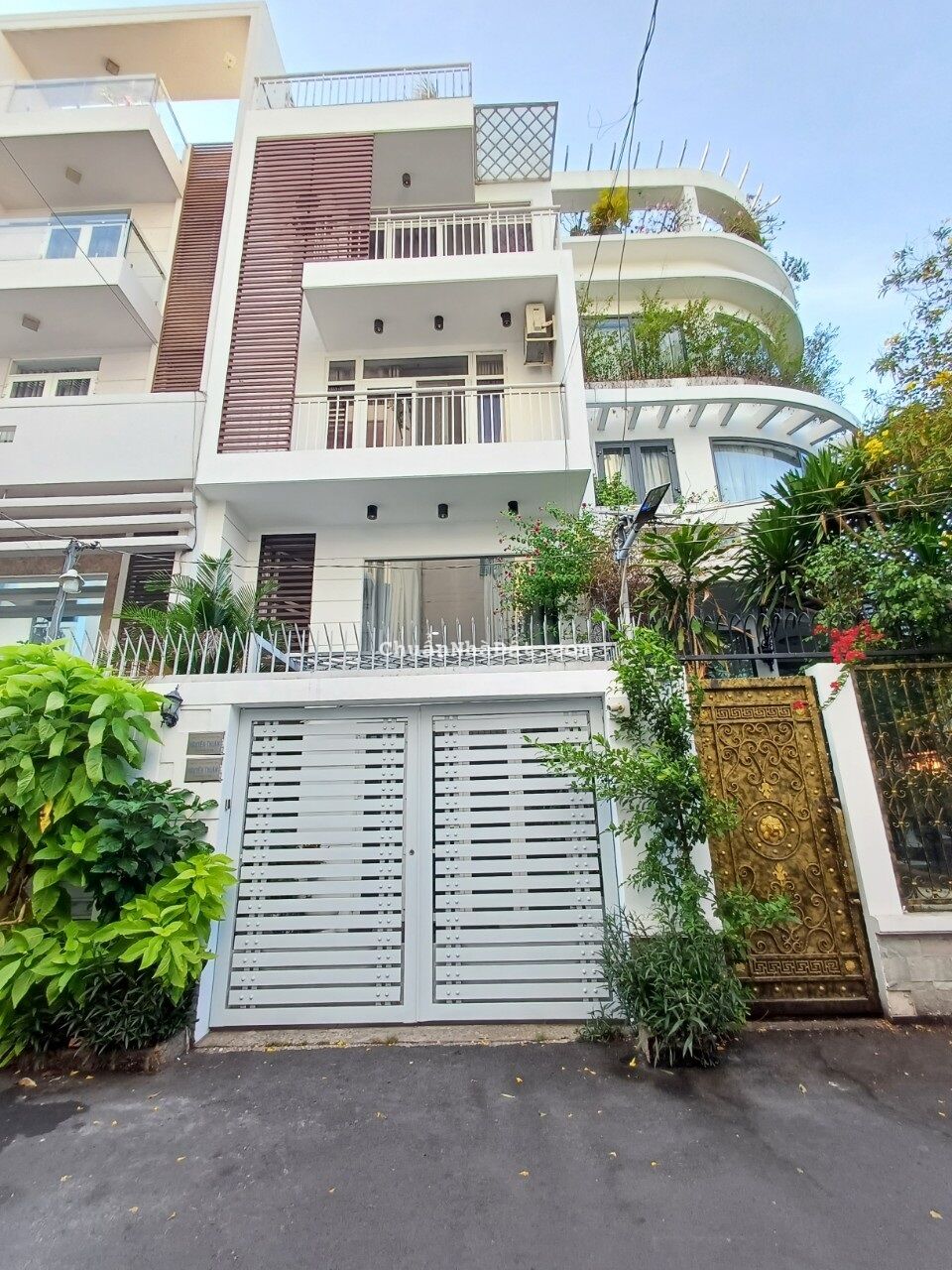 Nhà Khu Biệt Thự Kiều Đàm 5x16m, 5 TẦNG nhỉnh 13 tỷ, NHÀ ĐẸP-GIÁ TỐT Nhà Khu Biệt Thự Kiều Đàm 5x16m, 5 TẦNG nhỉnh 13 tỷ, NHÀ ĐẸP-GIÁ TỐT