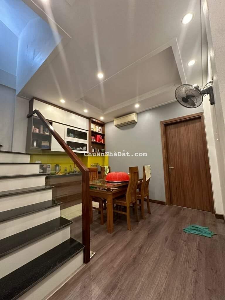 Bán nhà mặt phố Thụy Khuê, Tây Hồ, lô góc 2 mặt thoáng, vỉa hè 1m, kinh doanh đỉnh. Giá 15,8 tỷ