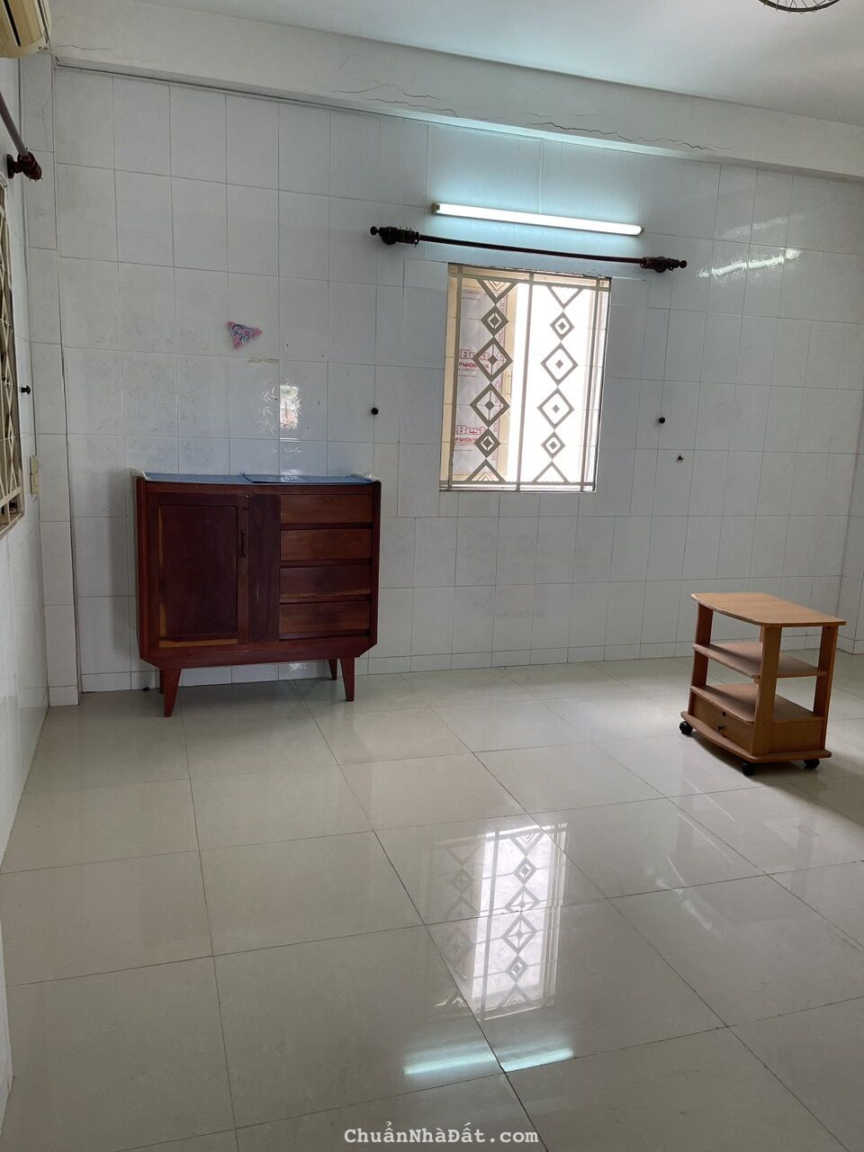 Cho thuê nhà hẻm xe tải 2 lầu 5*18m, Quang Trung f11 gò vấp giá 15t triệu