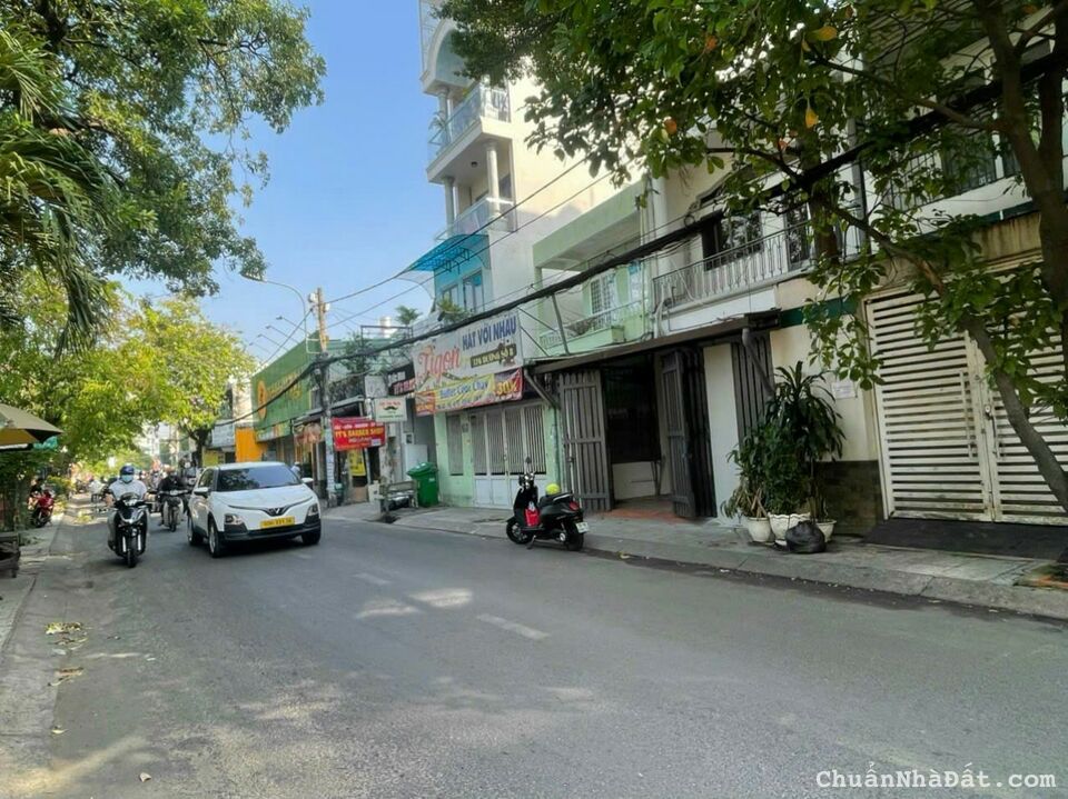 Cho thuê lâu dài nhà mặt tiền đường số 8 phường 11, giá 20 triệu