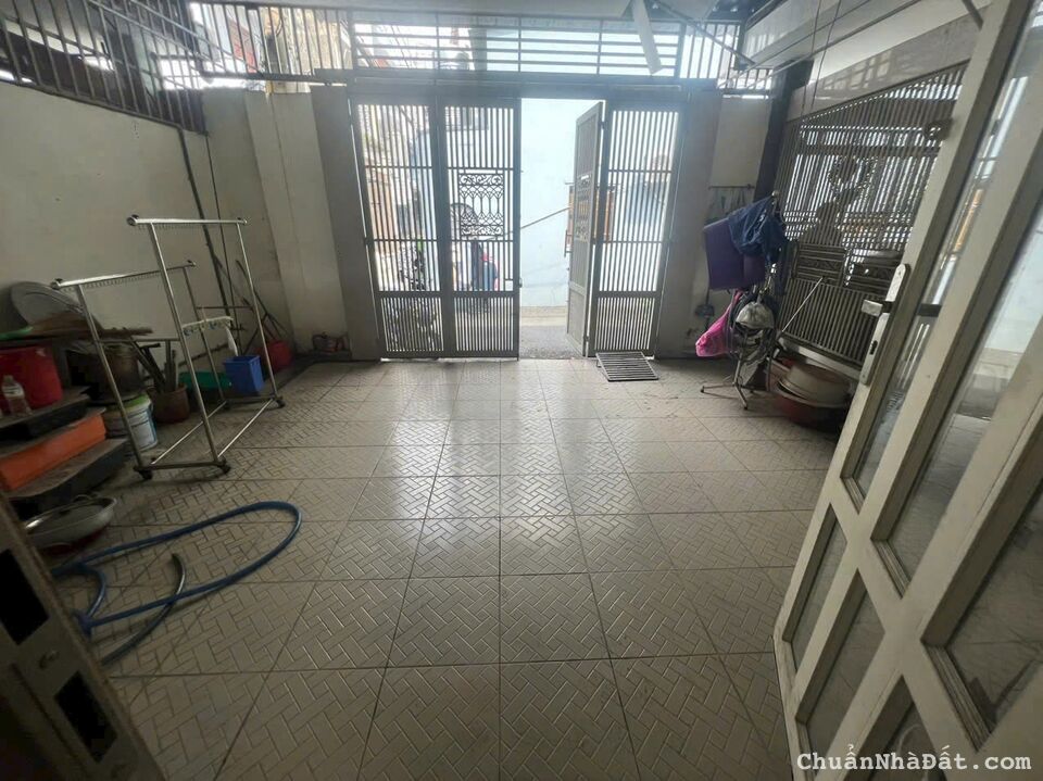 Cho thuê nhà 6*20m, hẻm xe tải, 3pn,  giá 10 triệu đường thống nhất phường 11 gò vấp. 