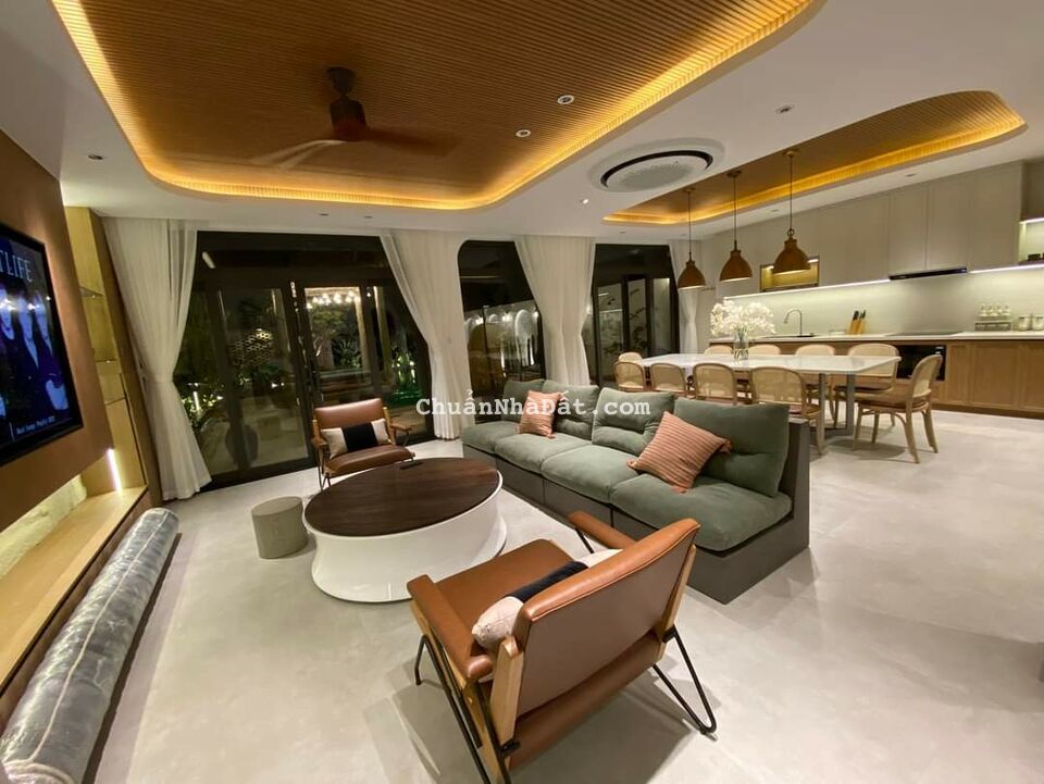 Biệt thự mái ngói 7x20m mặt tiền ngay Bành Văn Trân (có hẻm hông 3m) Biệt thự mái ngói 7x20m mặt tiền ngay Bành Văn Trân (có hẻm hông 3m)