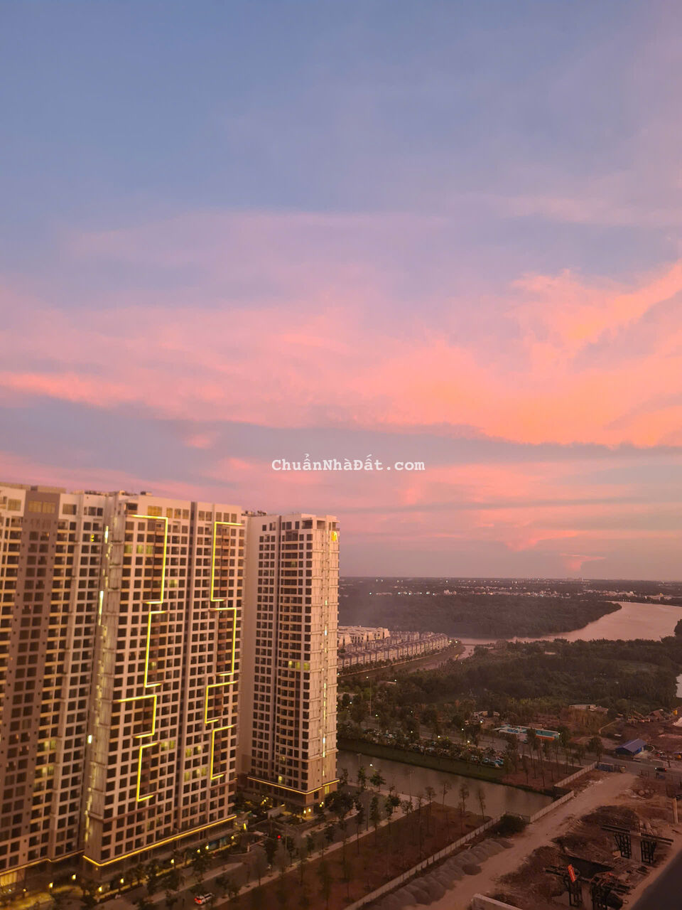 Bán đất 90m2-Ngang 5m- Vinhome q9- Nguyễn Xiển-Long Thạnh Mỹ-q9 nhỉnh 5 tỷ.