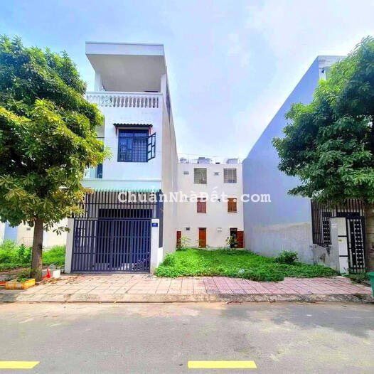 Cực Đẹp Lô Đất 100m2 Giá chỉ 850tr Ngay bến xe quận 8 TPHCM. Cực Đẹp Lô Đất 100m2 Giá chỉ 850tr Ngay bến xe quận 8 TPHCM.