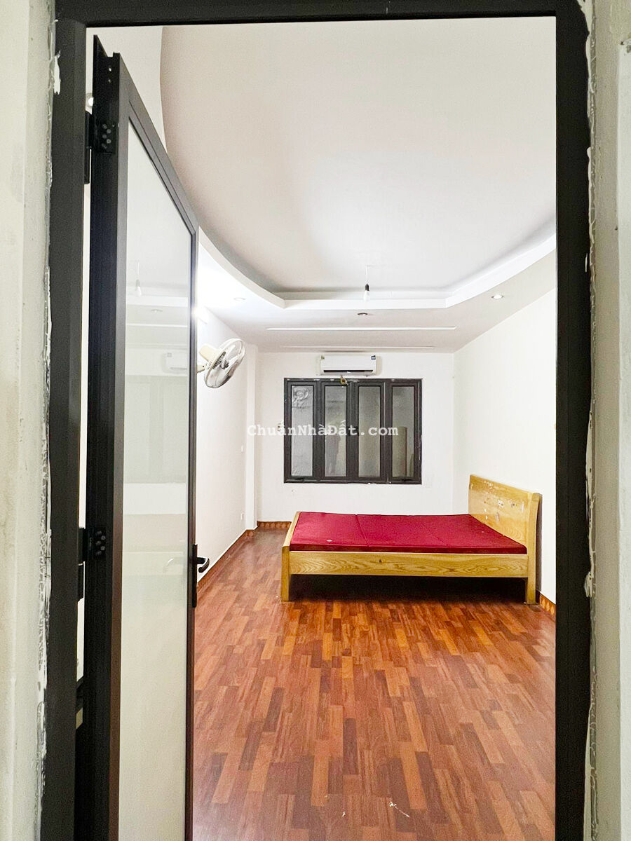 NHÀ KHÂM THIÊN, ĐỐNG ĐA NỞ HẬU 32m2 x 5 TẦNG VỀ Ở LUÔN CHỈ 3,38 TỶ