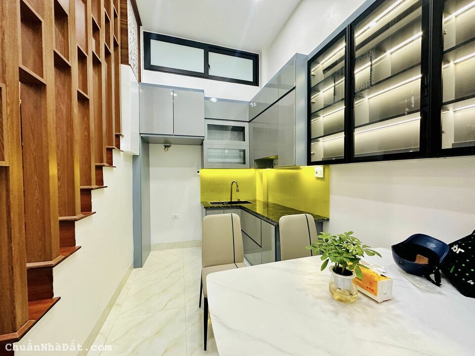 NHÀ QUAN THỔ, ĐỐNG ĐA ĐẸP, NỘI THẤT XỊN 4PN, Ô TÔ TRÁNH 30M NGÕ THÔNG 36m2x4 TẦNG 6,96 TỶ