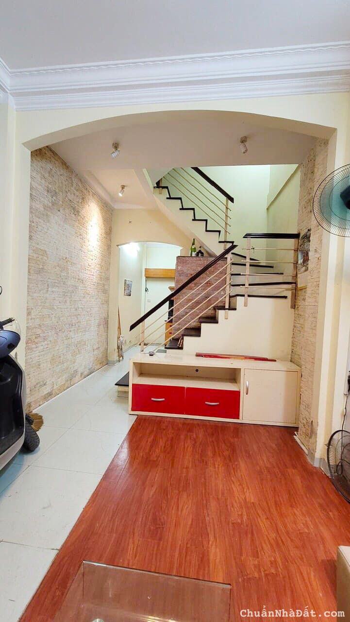 NHÀ ĐẸP HOÀNG HOA THÁM, BA ĐÌNH KHUNG CỘT BÊ TÔNG 34M2 X 4 TẦNG CHỈ 4,5 TỶ