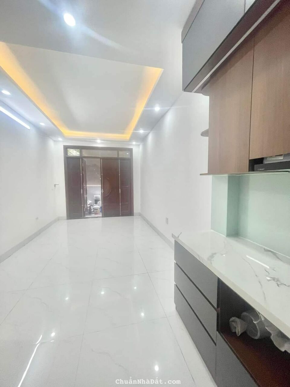 NHÀ ĐỘI CẤN, BA ĐÌNH ĐẸP MỚI, NỘI THẤT CAO CẤP, CÁCH Ô TÔ TRÁNH 60M 32m2 x 5 TẦNG CHỈ 4,95 TỶ