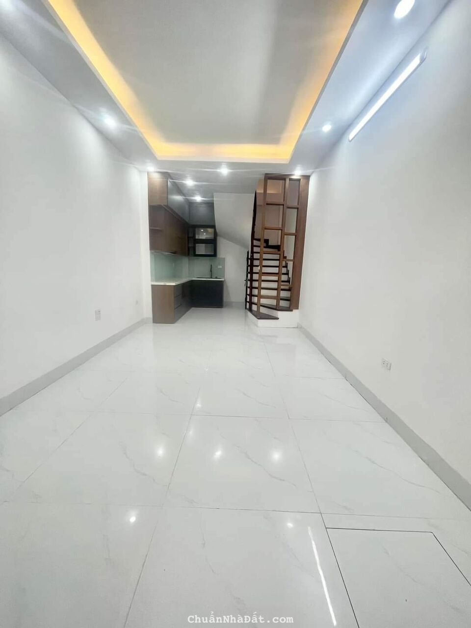 NHÀ ĐỘI CẤN, BA ĐÌNH ĐẸP MỚI, NỘI THẤT CAO CẤP, CÁCH Ô TÔ TRÁNH 60M 32m2 x 5 TẦNG CHỈ 4,95 TỶ