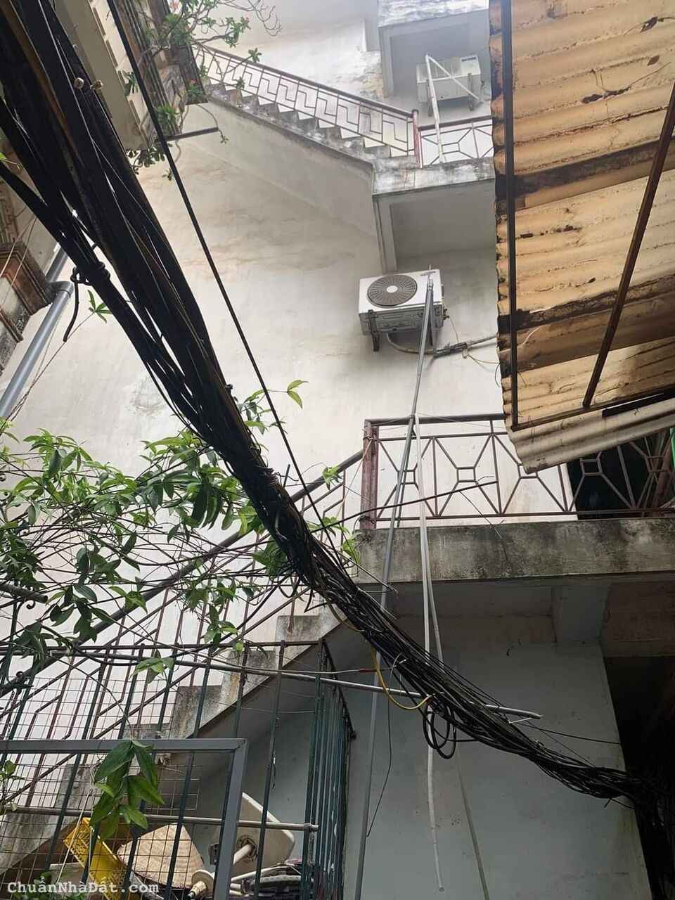 NHÀ ĐỘI CẤN, BA ĐÌNH DÂY XÂY LÔ GÓC 3 MẶT, NGÕ 3 GÁC VỀ Ở NGAY 38m2x4 TẦNG CHỈ 5,05 TỶ