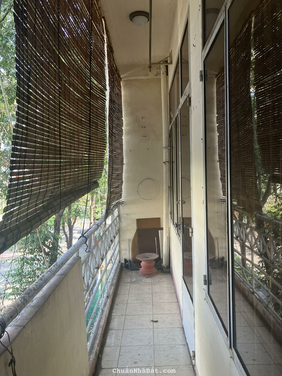 Cho thuê chung cư 60m2 ngay trung tâm quận 1 giá 8tr 1 phòng khách 2 phòng ngủ có ban công Cho thuê chung cư 60m2 ngay trung tâm quận 1 giá 8tr 1 phòng khách 2 phòng ngủ có ban công