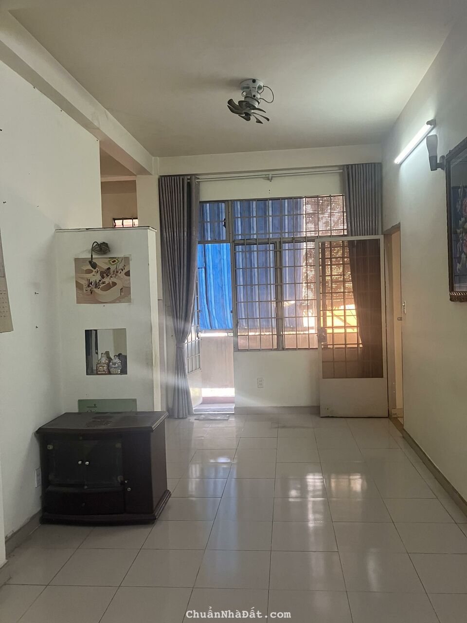 Cho thuê chung cư 60m2 ngay trung tâm quận 1 giá 8tr 1 phòng khách 2 phòng ngủ có ban công Cho thuê chung cư 60m2 ngay trung tâm quận 1 giá 8tr 1 phòng khách 2 phòng ngủ có ban công