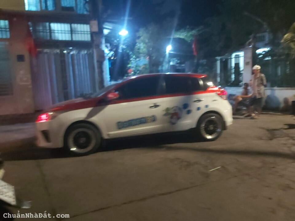 BÌNH THẠNH - TRẦN BÌNH TRỌNG - XE HƠI ĐỖ CỔNG-  24M²-  2.98 TỶ TL 