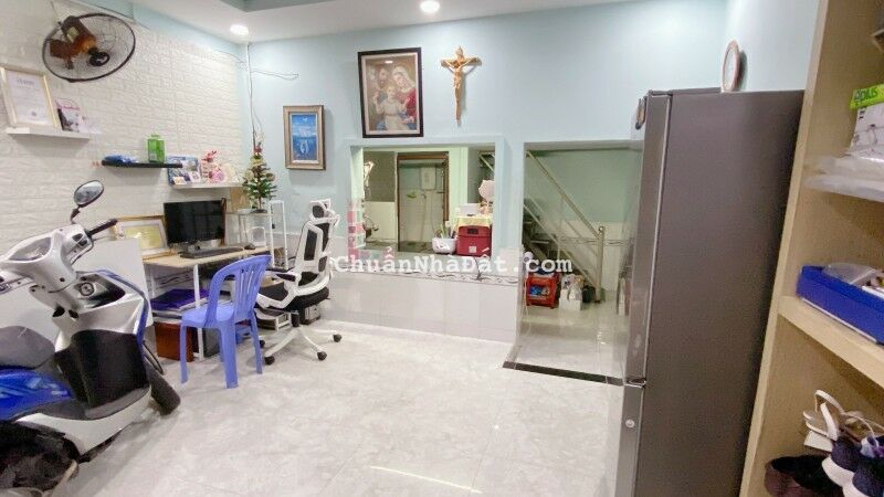 Tin Thật 100%:Chỉ 2.3tỷ,SHR; Nhà Chợ Hiệp Bình-Thủ Đức, Về ở luôn.