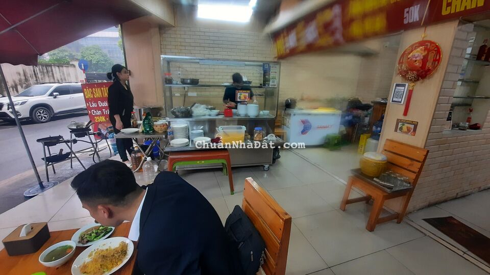 Cho thuê hoặc sang nhượng nhà số 1 Nguyễn Khắc Nhu cạnh trụ sở EVN