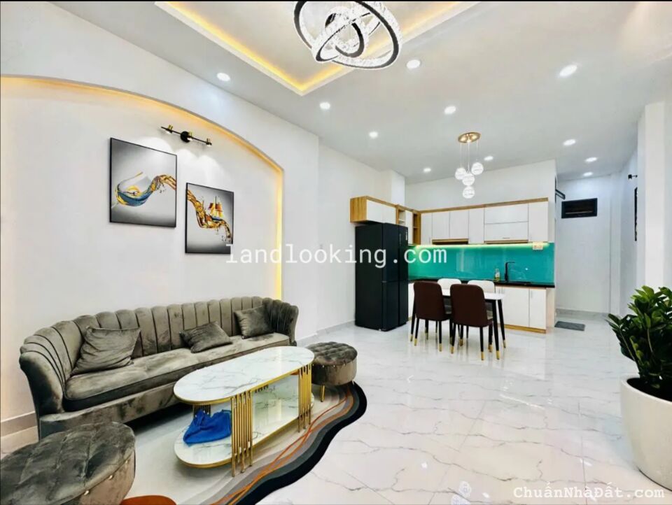 Bán gấp! căn nhà ngay Đai Học Tài Nguyên Môi Trường, đường Lê Văn Sỹ,P 10, Q Phú Nhuận. Giá 2 tỷ 3.