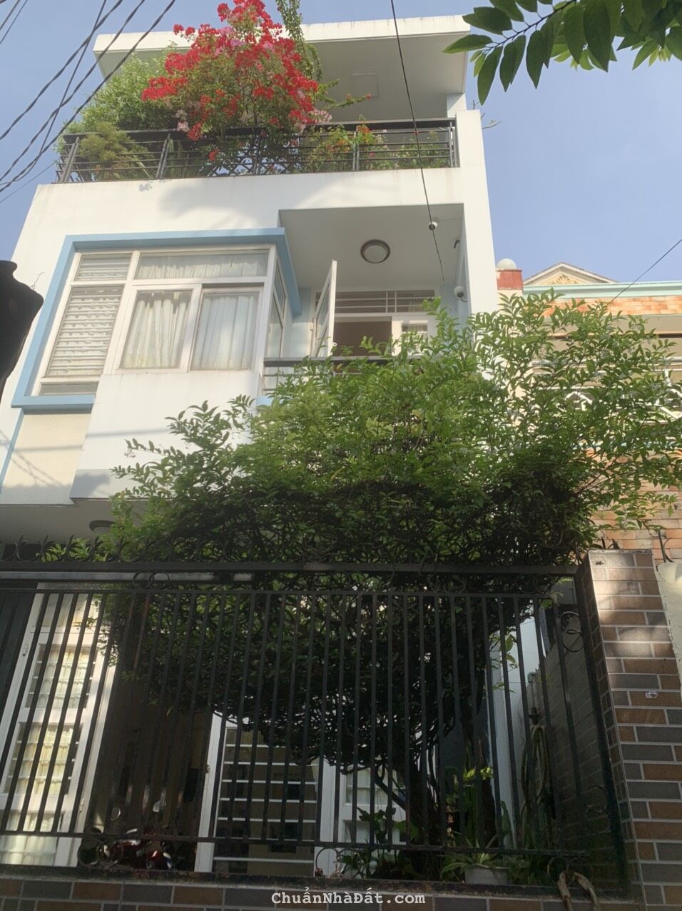 Nhà mới có sổ DT 56m2, đường Tôn Đản, P15 gần Đường Nguyễn Tất Thành. Giá Rẻ so với TT chỉ 3 tỷ 550