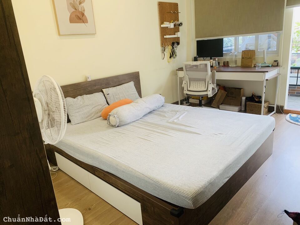 Nhà mới có sổ DT 56m2, đường Tôn Đản, P15 gần Đường Nguyễn Tất Thành. Giá Rẻ so với TT chỉ 3 tỷ 550