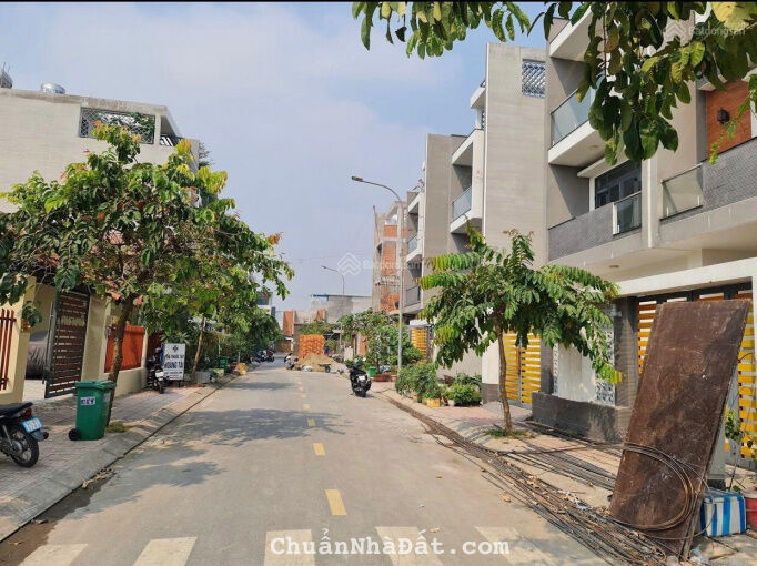 Bán gấp lô đất 80m2 đối diện nhà máy Đường Dương Thị Giang, Phường Tân Thới Nhất, Quận 12. Giá 2 tỷ