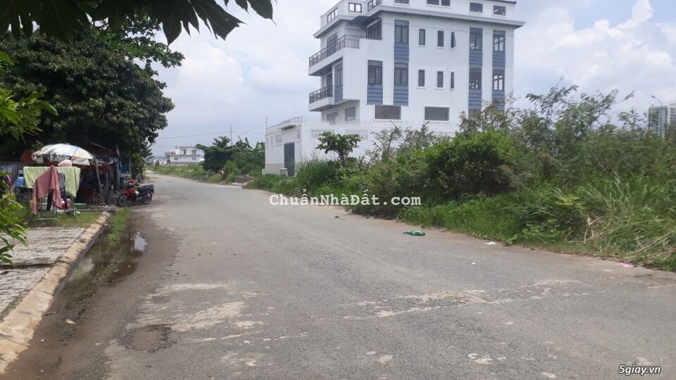 Bán đất đường Đỗ Xuân Hợp, đối diện khu dân cư Nam Long, Quận 9. Giá 1 tỷ 8, sổ hồng riêng có sẵn