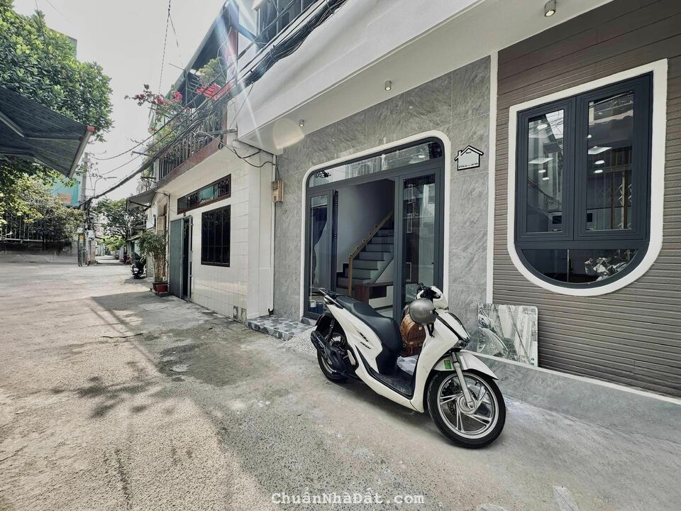 NHÀ MỚI 3 TẦNG FULL NỘI THẤT - HẺM THÔNG XE HƠI TRÁNH NƠ TRANG LONG, BÌNH THẠNH - 4,X Tỷ