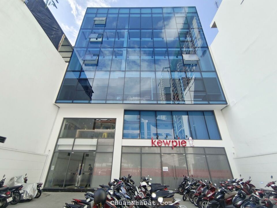 Cho thuê tòa nhà mới sang trọng 150 - 450m2/sàn đường Cô Bắc tại Quận 1