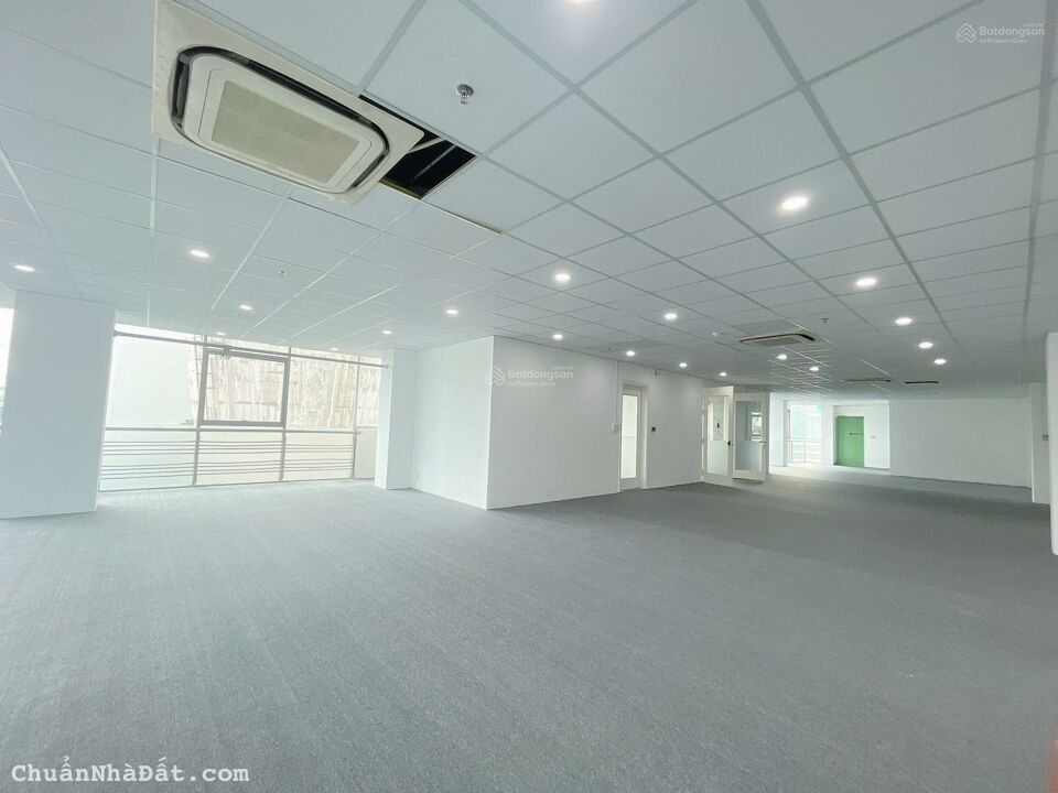 Cho thuê VP Quận Phú Nhuận  mới 100% đường Hồ Văn Huê, 220m2 giá rẻ 