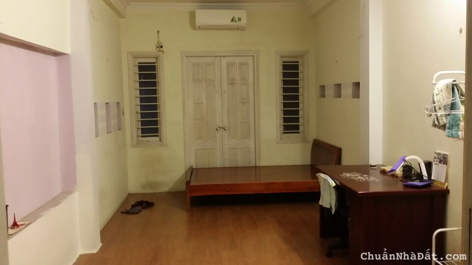 Cho 2 nữ sinh viên thuê phòng 20m2 ngõ 210 Hoàng Quốc Việt