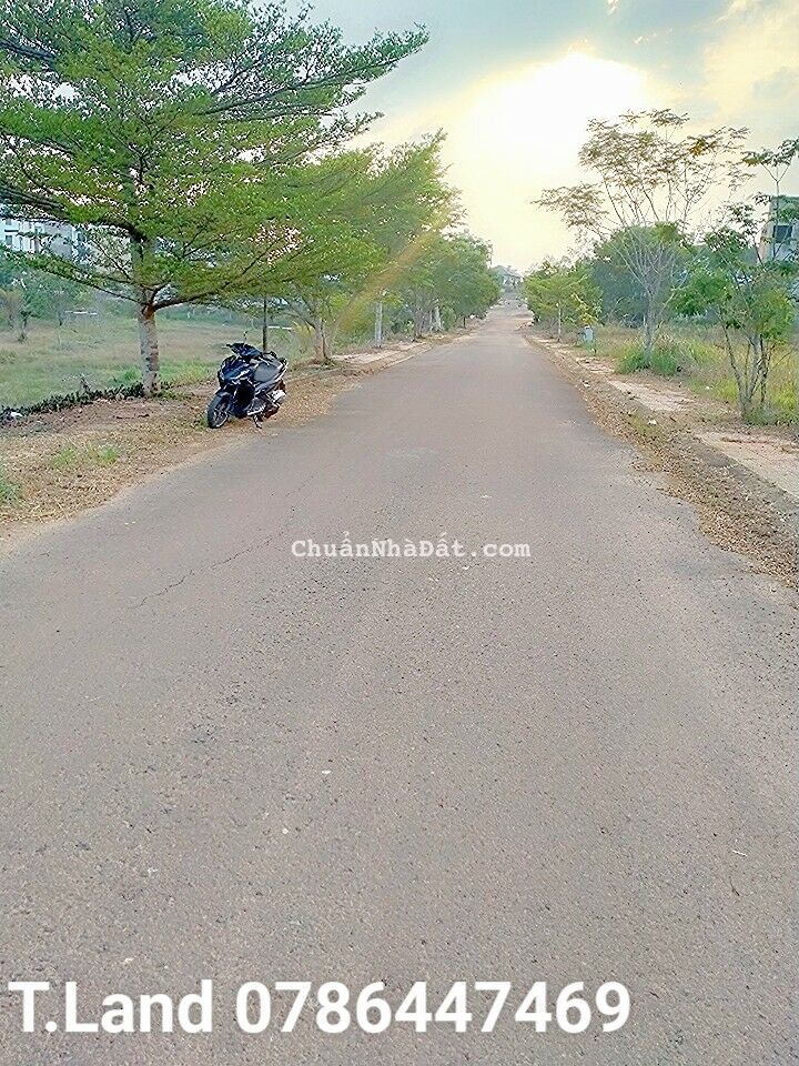 Nền Biệt thự kdc cần bán gấp ngộp Nền Biệt thự kdc cần bán gấp ngộp