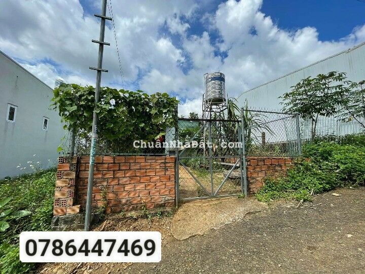 nền đẹp trung tâm  Bảo Lộc .cần bán