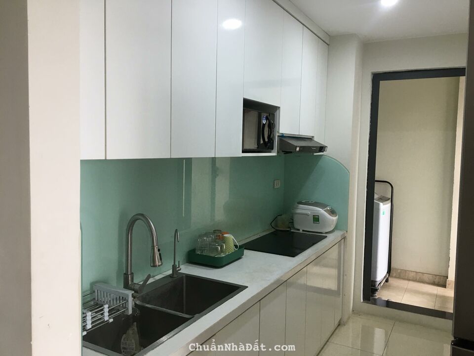 Bán căn hộ chung cư Hanoi Homeland 2 ngủ 69m2 full nội thất 3ty1 liên hệ: 0976620540