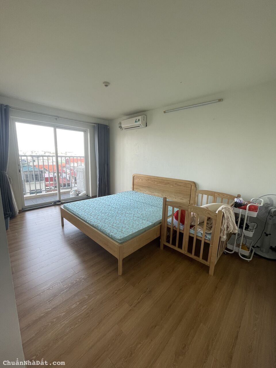 Cho thuê căn hộ chung cư Berriver Jardin 390 Nguyễn Văn Cừ Long Biên Hà Nội 3pn 110m2 full đồ