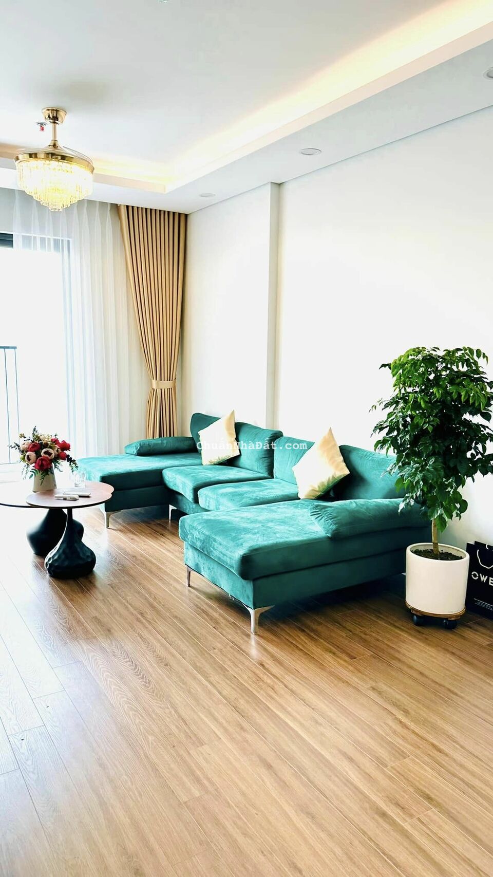 Cho thuê căn hộ Bình Minh Garden Đức Giang, 104m 3 ngủ 2 wc. Full nội thất. Giá 13 triệu